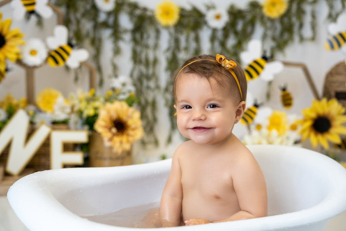 31 bumble bee bathtub session one year old