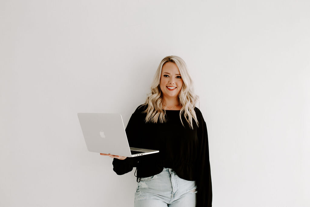 Britt Darling | Business and Social Media Strategy