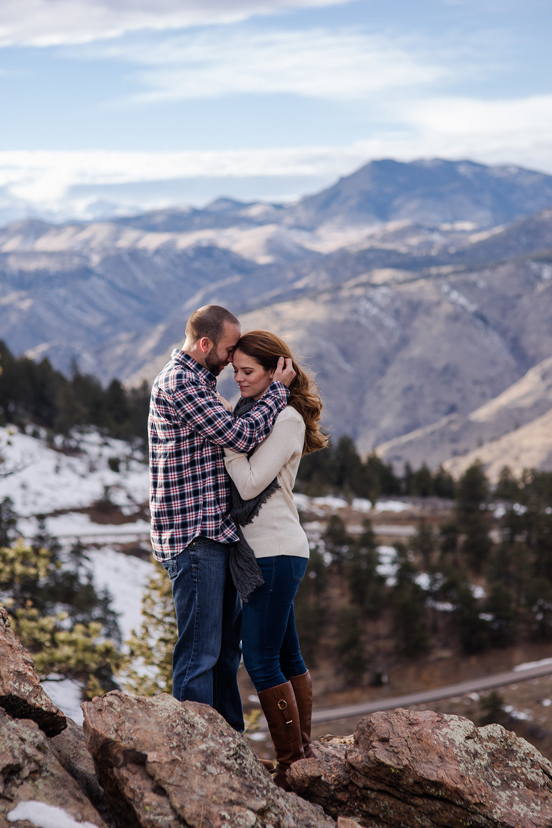 couple on top of Lookout Mountain engagement photos