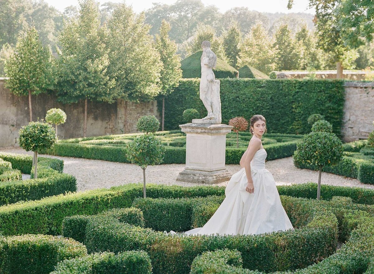 Chateau-Villette-Wedding-Photographer-Paris-Luxury-Wedding-Film-Photos-Molly-Carr-Photography-24