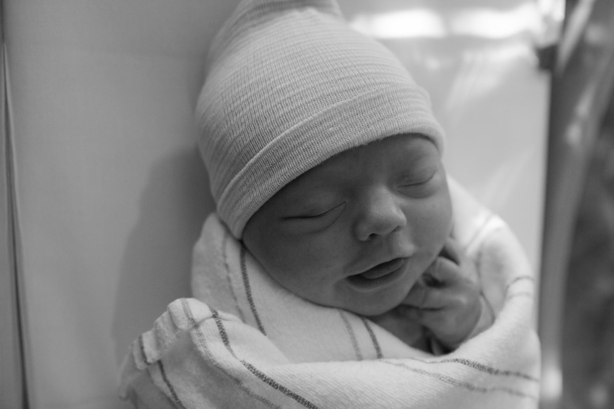 Birth and Newborn Photography