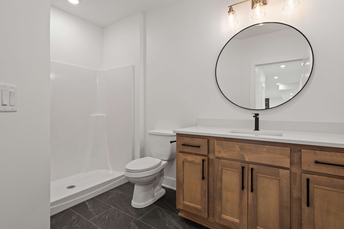 Bathroom-Central-Iowa-Custom-Home-JRL-Builders- (114)