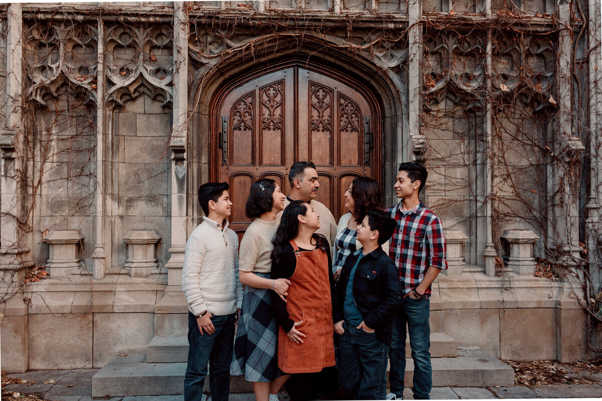 Marlen-family-University-of-Chicago-Campus-26