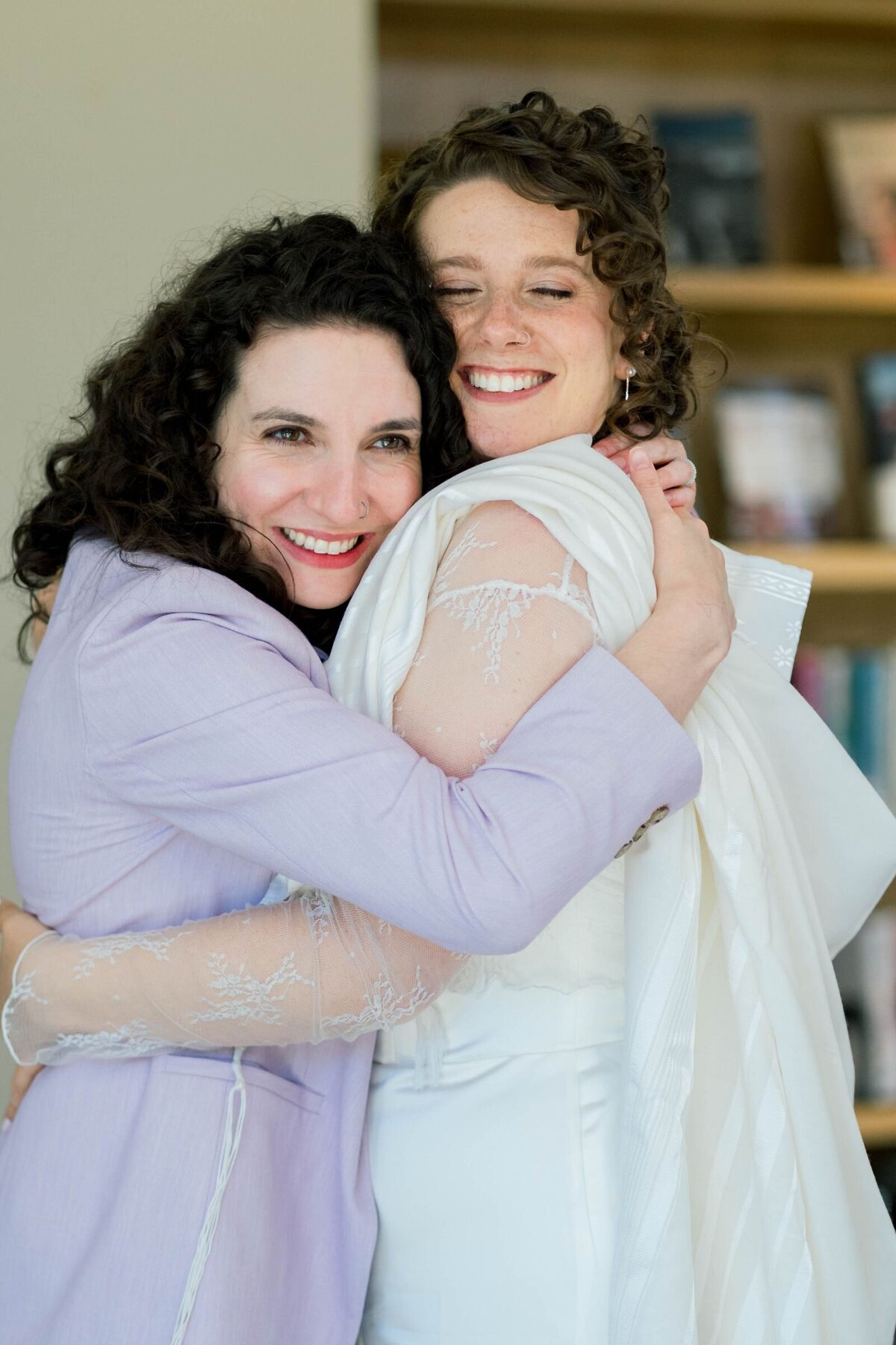 Eliana-Melmed-Photography-Chicago-LosAngeles-Jewish-WeddingPhotography-ShulaNoah-Tisch-00266