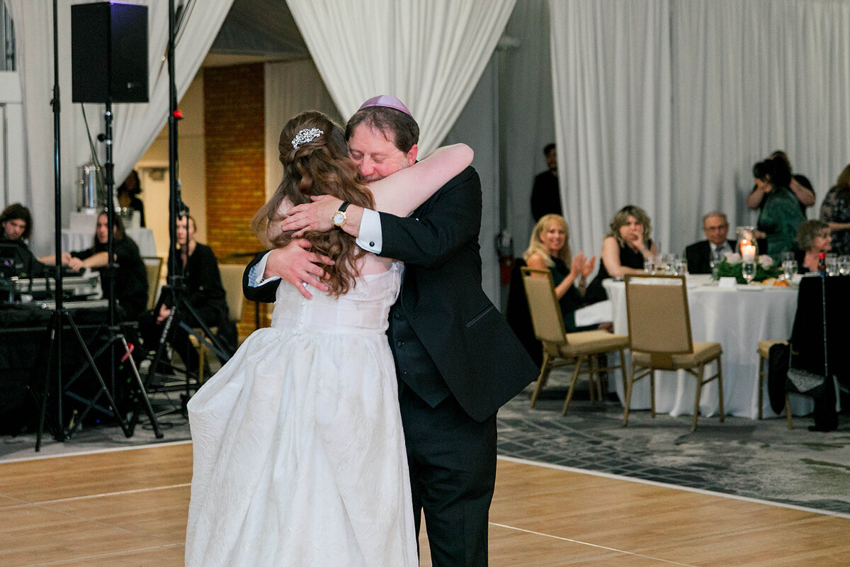 Eliana-Melmed-Photography-Chicago-LosAngeles-Jewish-WeddingPhotography-DInnerSpeeches-00142