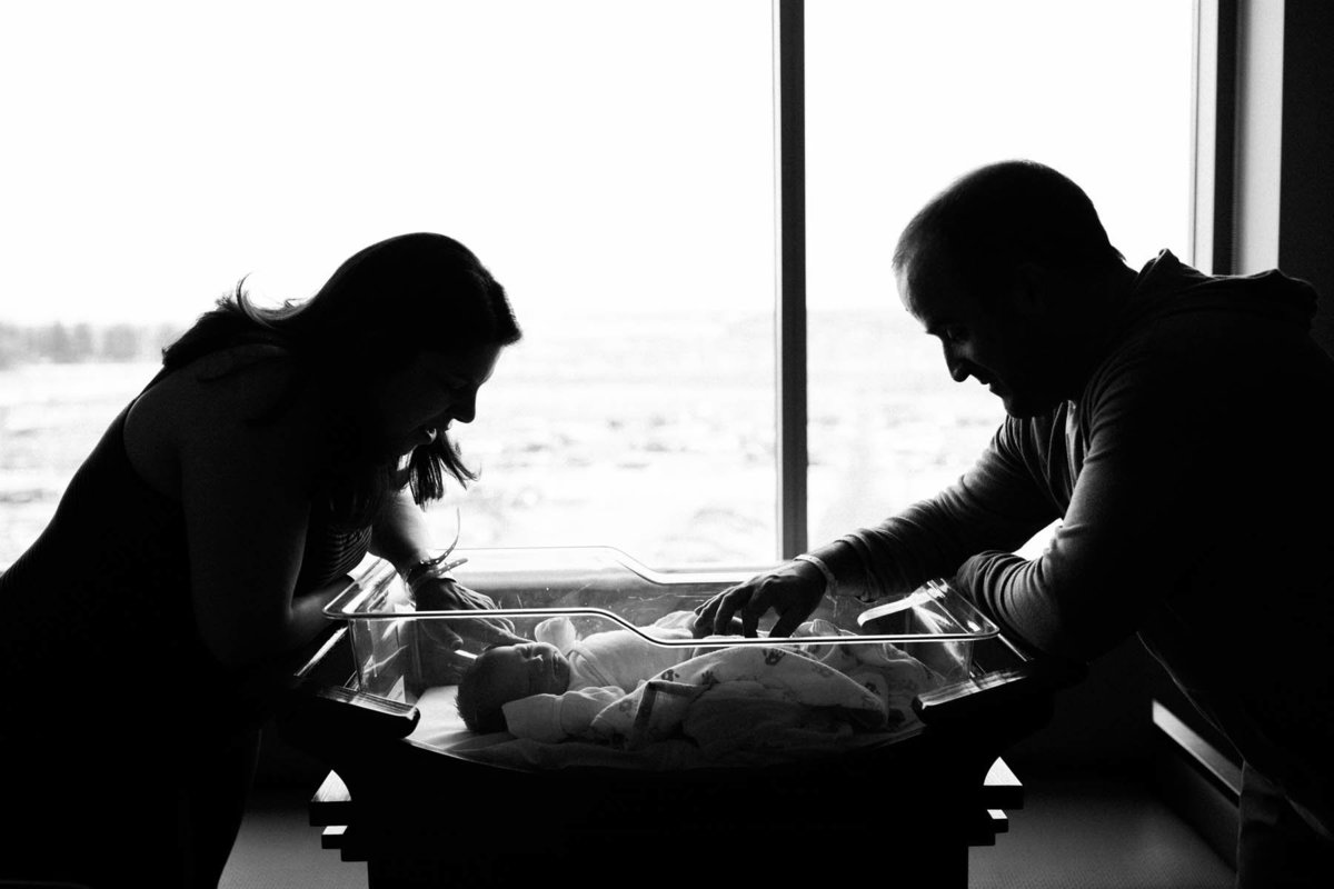 newborn hospital photography session by Elle Baker Photography