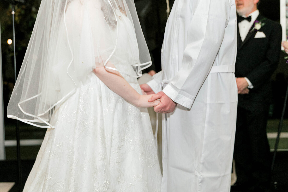 Eliana-Melmed-Photography-Chicago-LosAngeles-Jewish-WeddingPhotography-Chuppah-00221