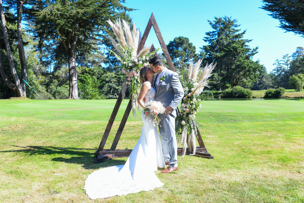 Redway-California-wedding-photographer-Parky's-PicsPhotography-Humboldt-County-Photographer-Beau-Pre-Golf-Course-wedding-11.jpg