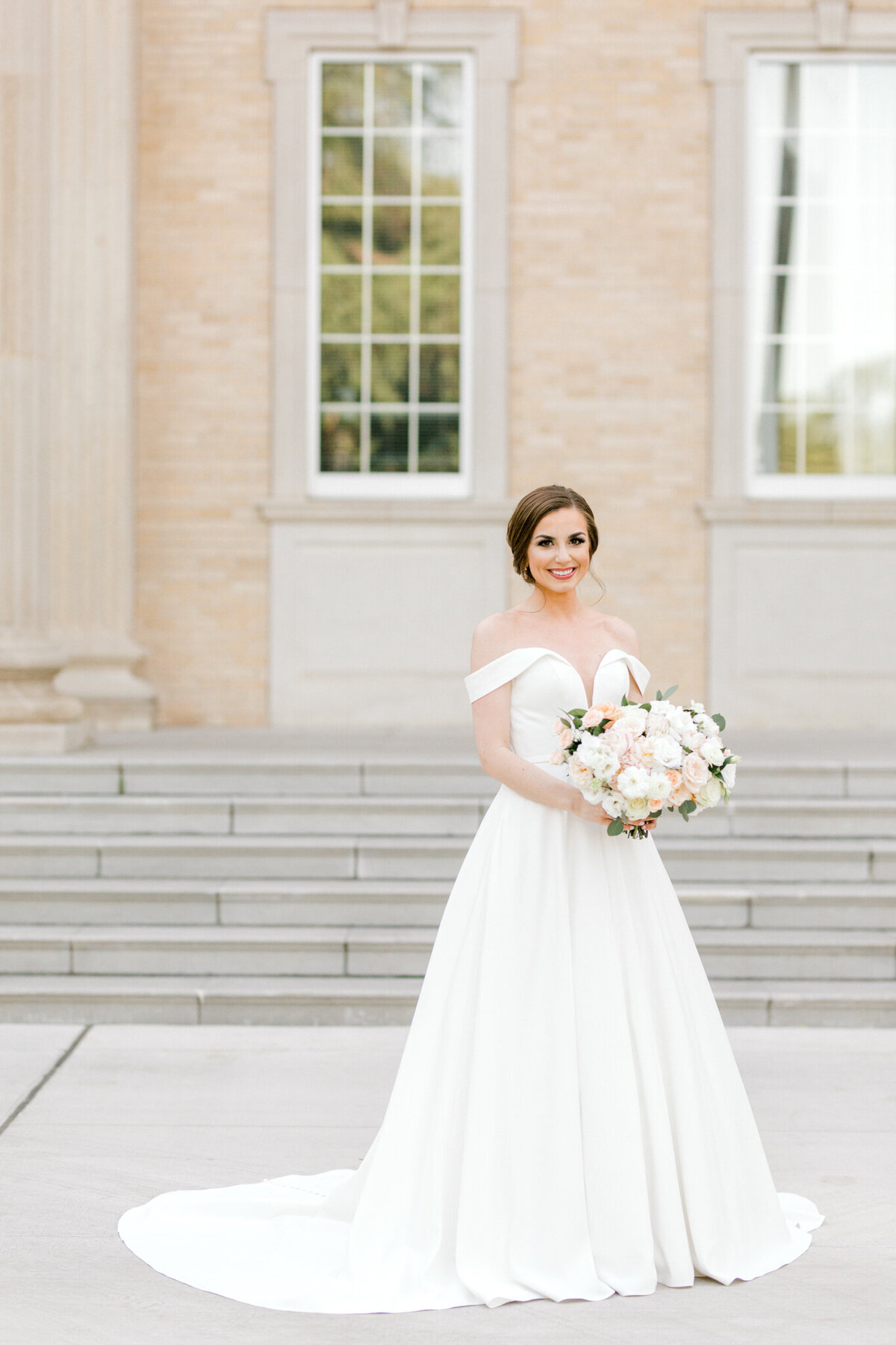 Lexi Broughton Bridal Portraits at TCU Robert Carr Chapel Fort Worth, Texas | Sami Kathryn Photography | Dallas DFW Wedding Photographer | R. Love Floral Blush and Peach Bouquet-32