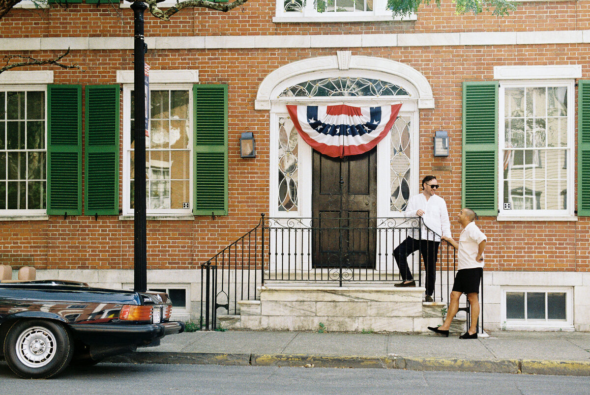 hudson_new_york_warren_street_engagement_photographer_jamie_shields-7