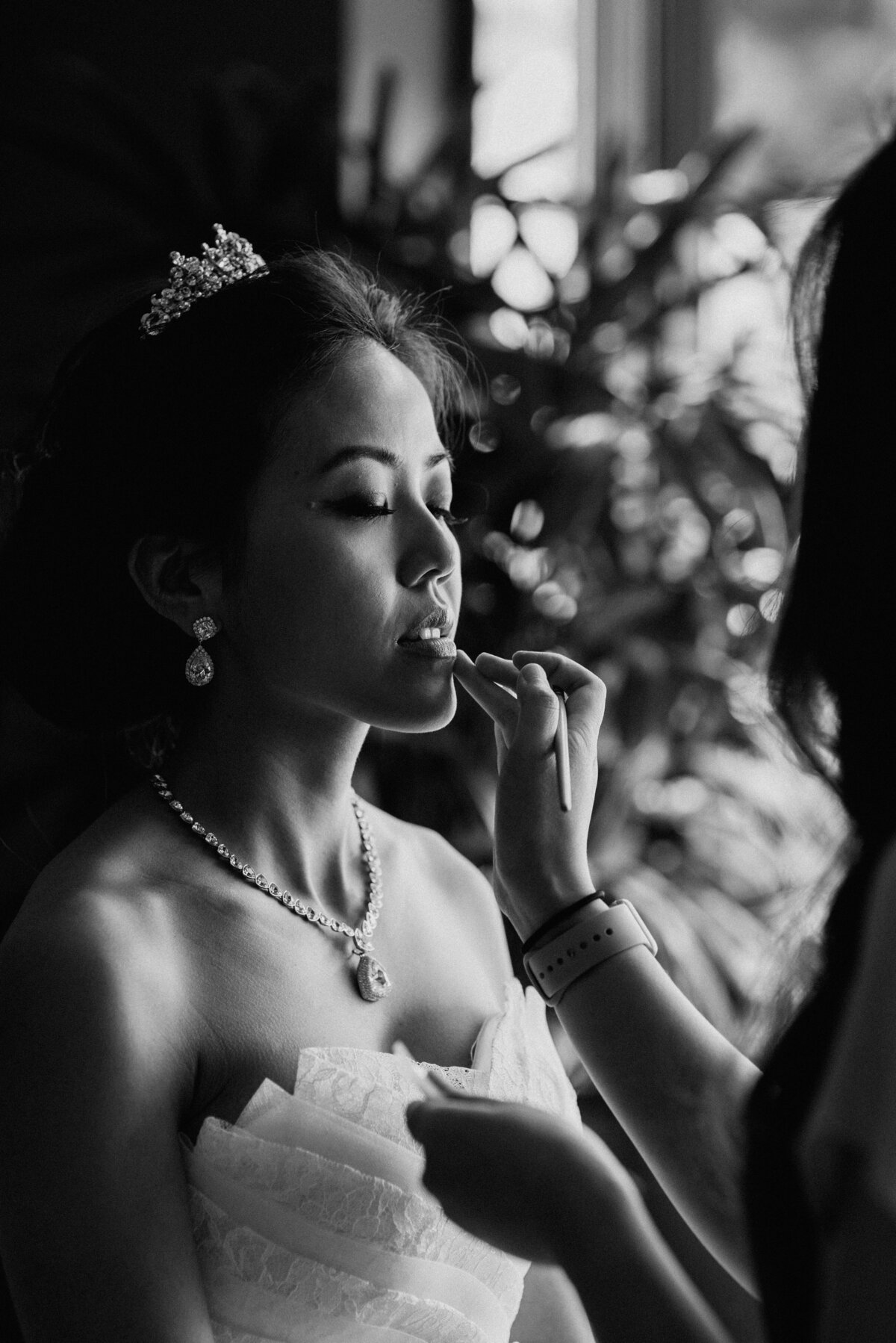 Chinese bride in Vancouver at her luxury wedding
