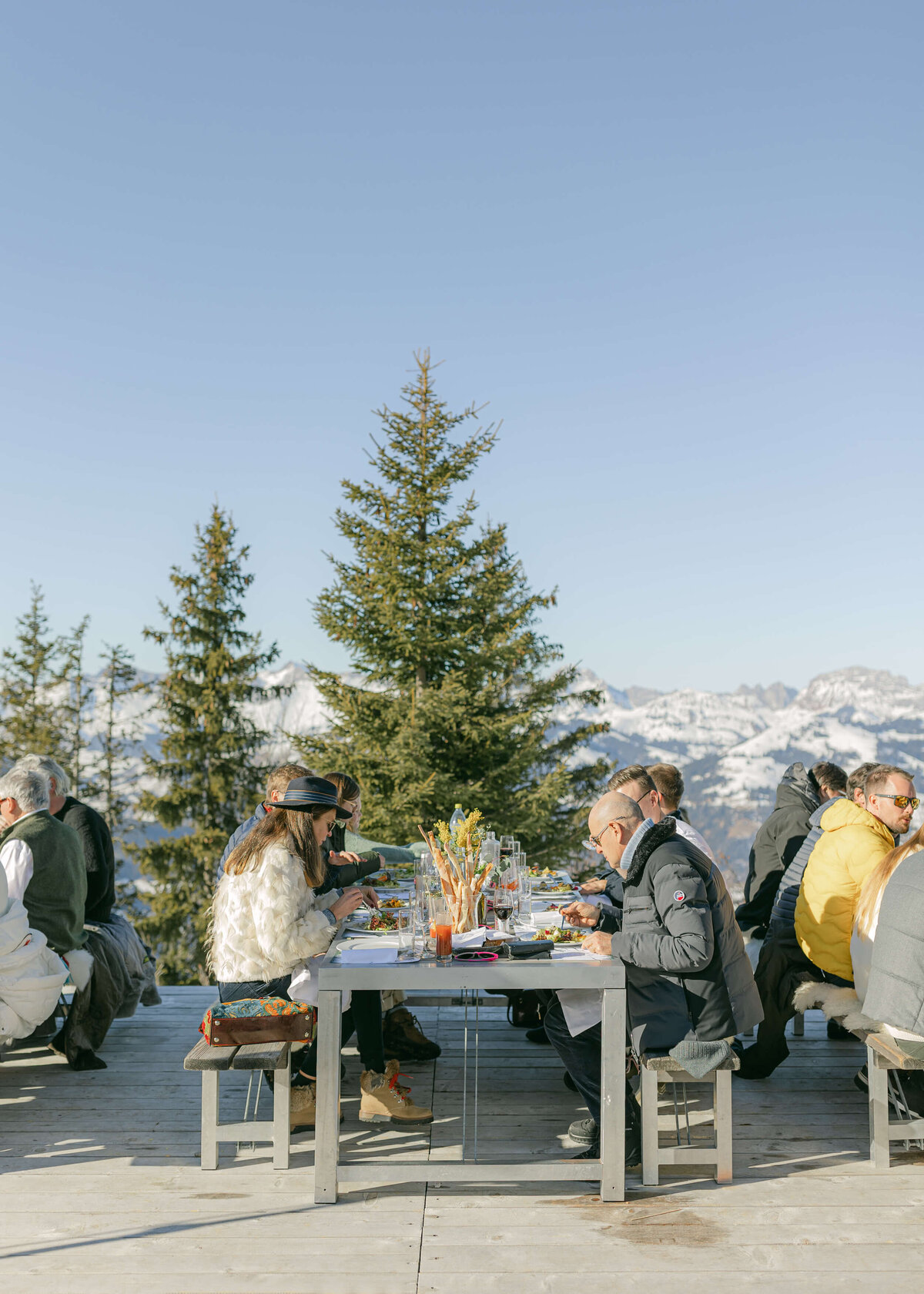 chloe-winstanley-events-gstaad-wasserngrat-lunch-party