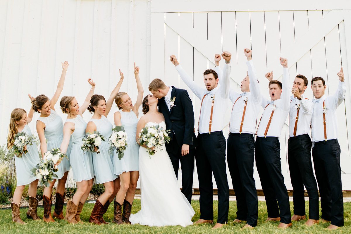 Alexa-Vossler-Photo_Dallas-Wedding-Photographer_North-Texas-Wedding-Photographer_Stephanie-Chase-Wedding-at-Morgan-Creek-Barn-Aubrey-Texas_108
