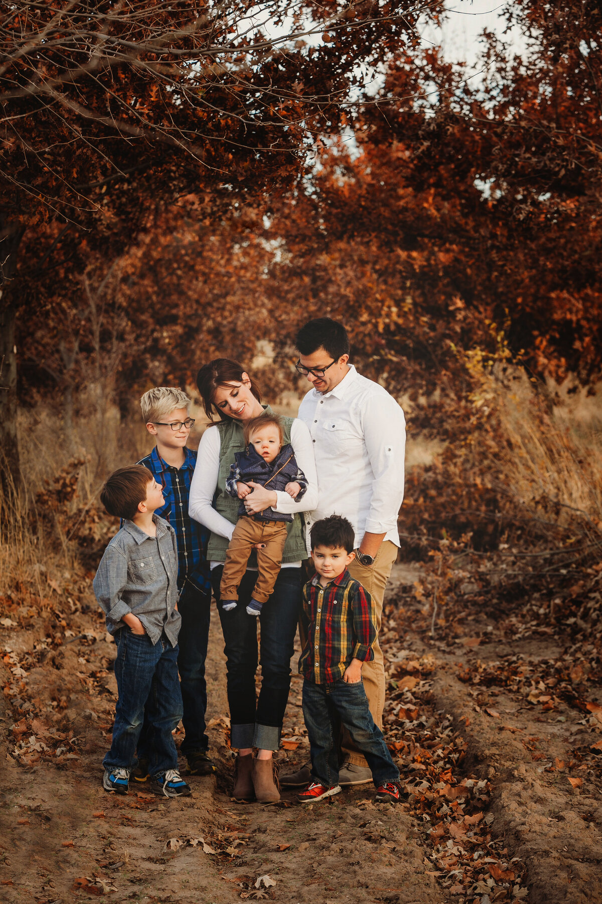 Candid Lifestyle Family Portrait Photography in Hutchinson, Kansas