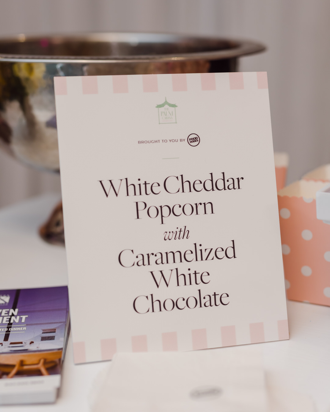 The Palm Popcorn Cabana at The 2023 WedLuxe Show Toronto photos by Purple Tree Photography9