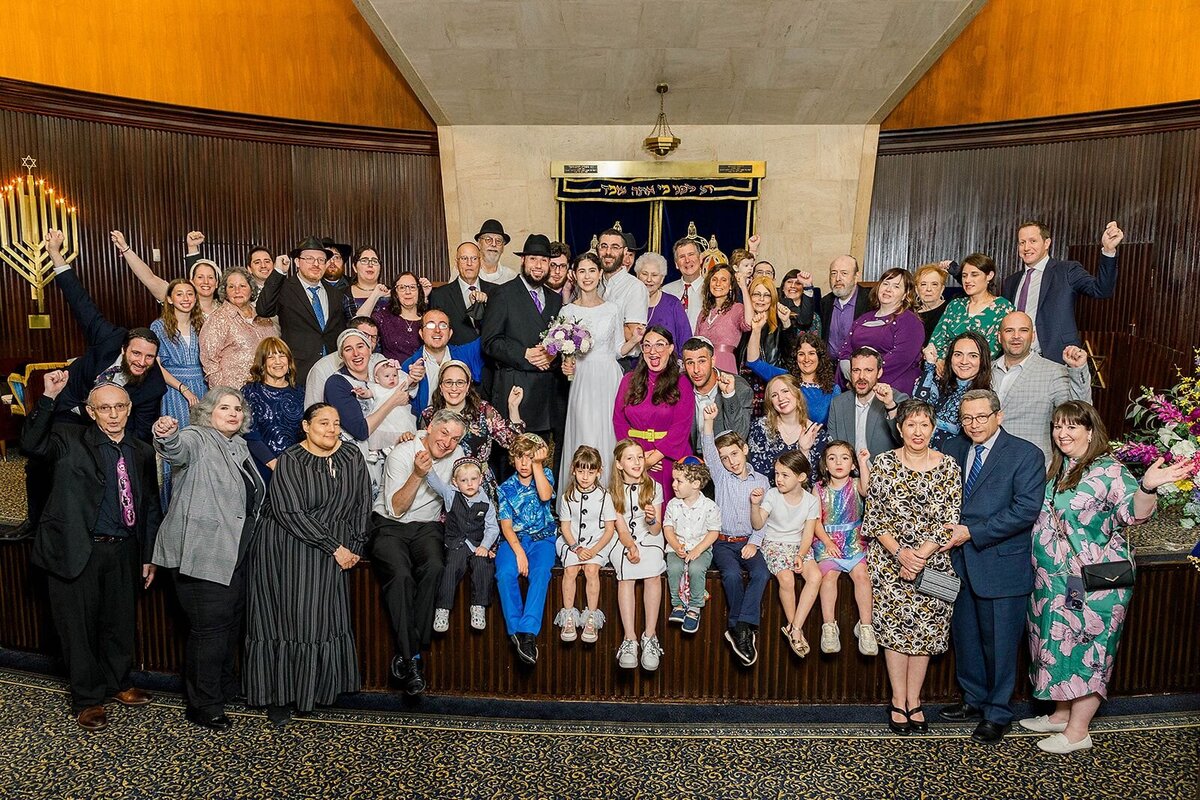 Eliana-Melmed-Photography-Chicago-LosAngeles-Jewish-WeddingPhotographer-CarmiKalman-FamilyFormal-00072