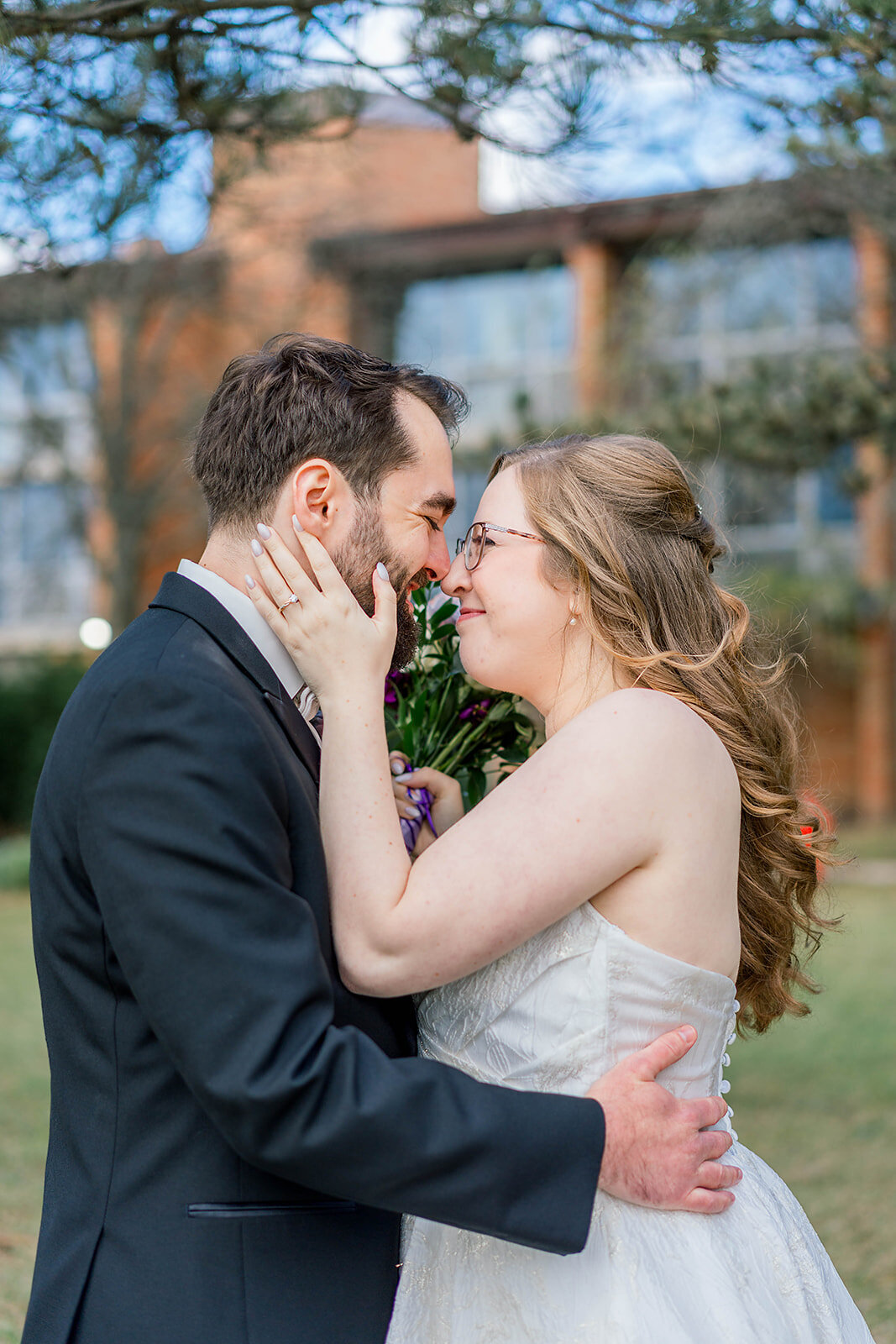 Eliana-Melmed-Photography-Chicago-LosAngeles-Jewish-WeddingPhotography-CouplePortrait-00036
