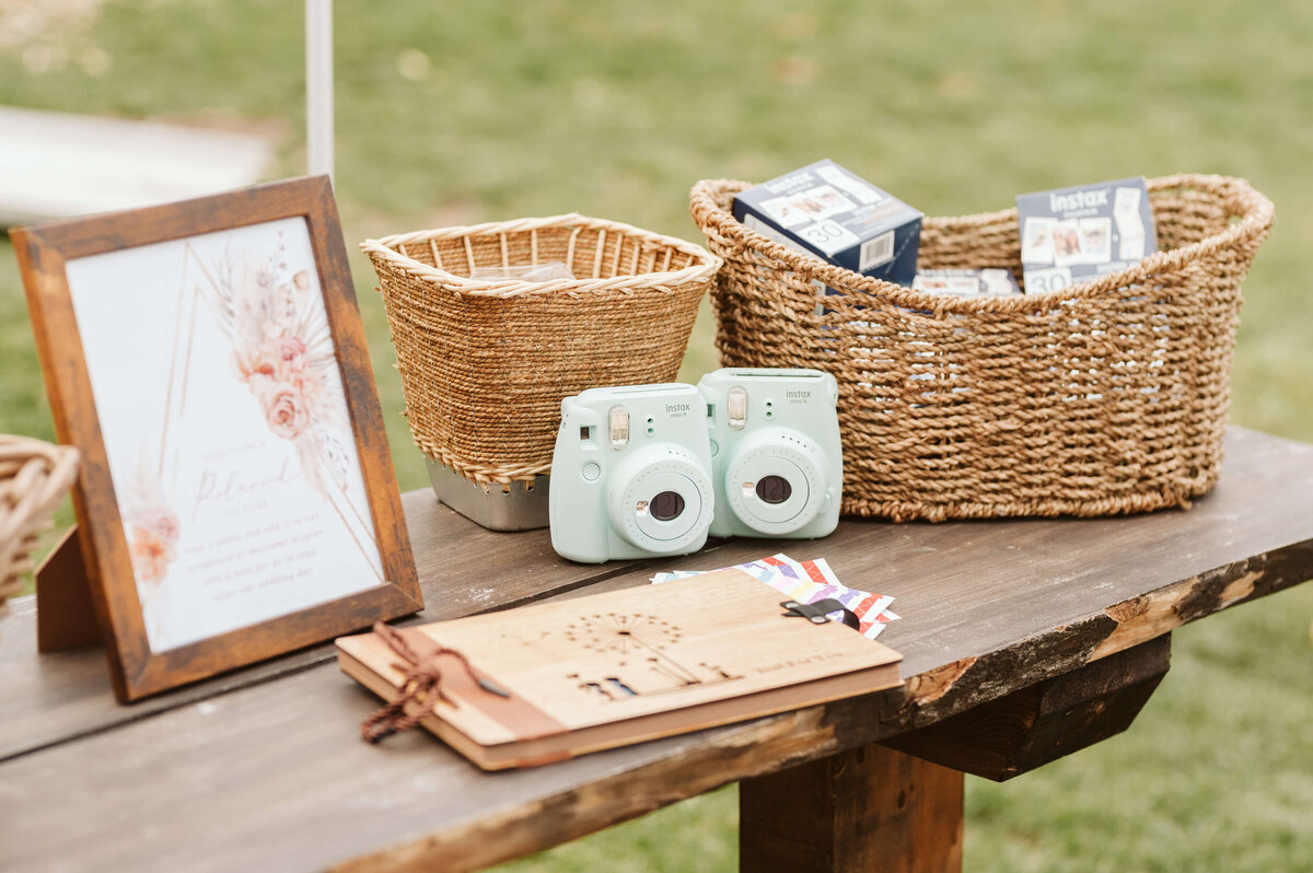 Wedding Guestbook Table