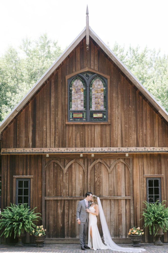 noblesville-wedding-barn-artisan-acres