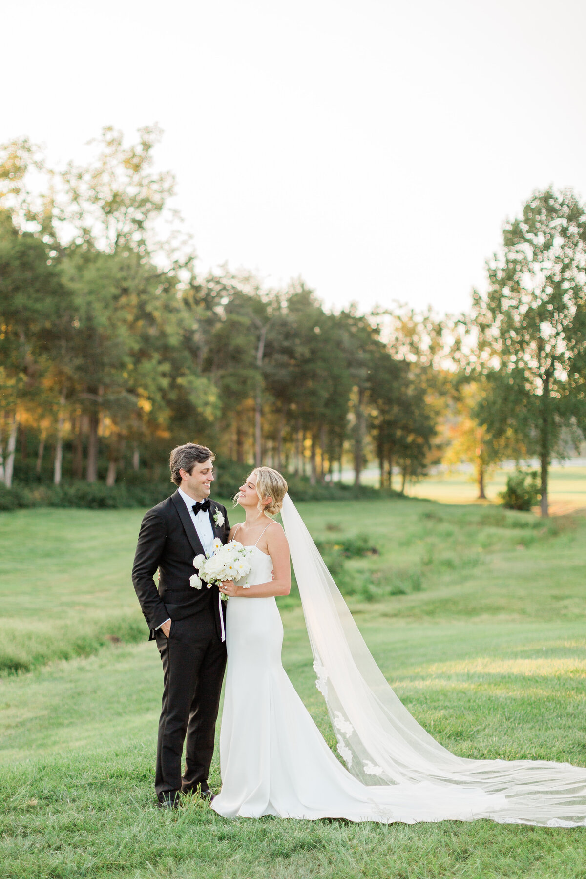Matt&Carson-CastleHillCider-Charlottesville-Wedding-KelseyMariePhotography-September2021-4196