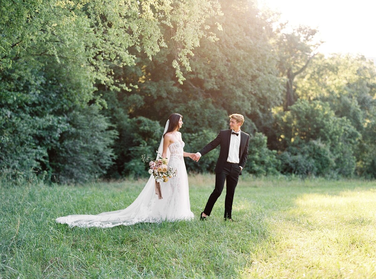 Mint Spring Farm Wedding Venue with Sarah Sunstrom Photography on Wedding Sparrow_0031