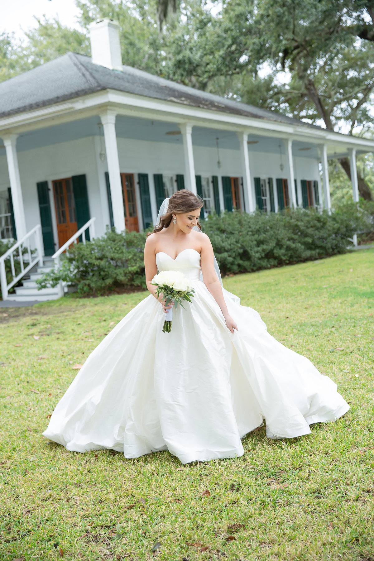 Old-Place-Gautier-Weddings-Bridals