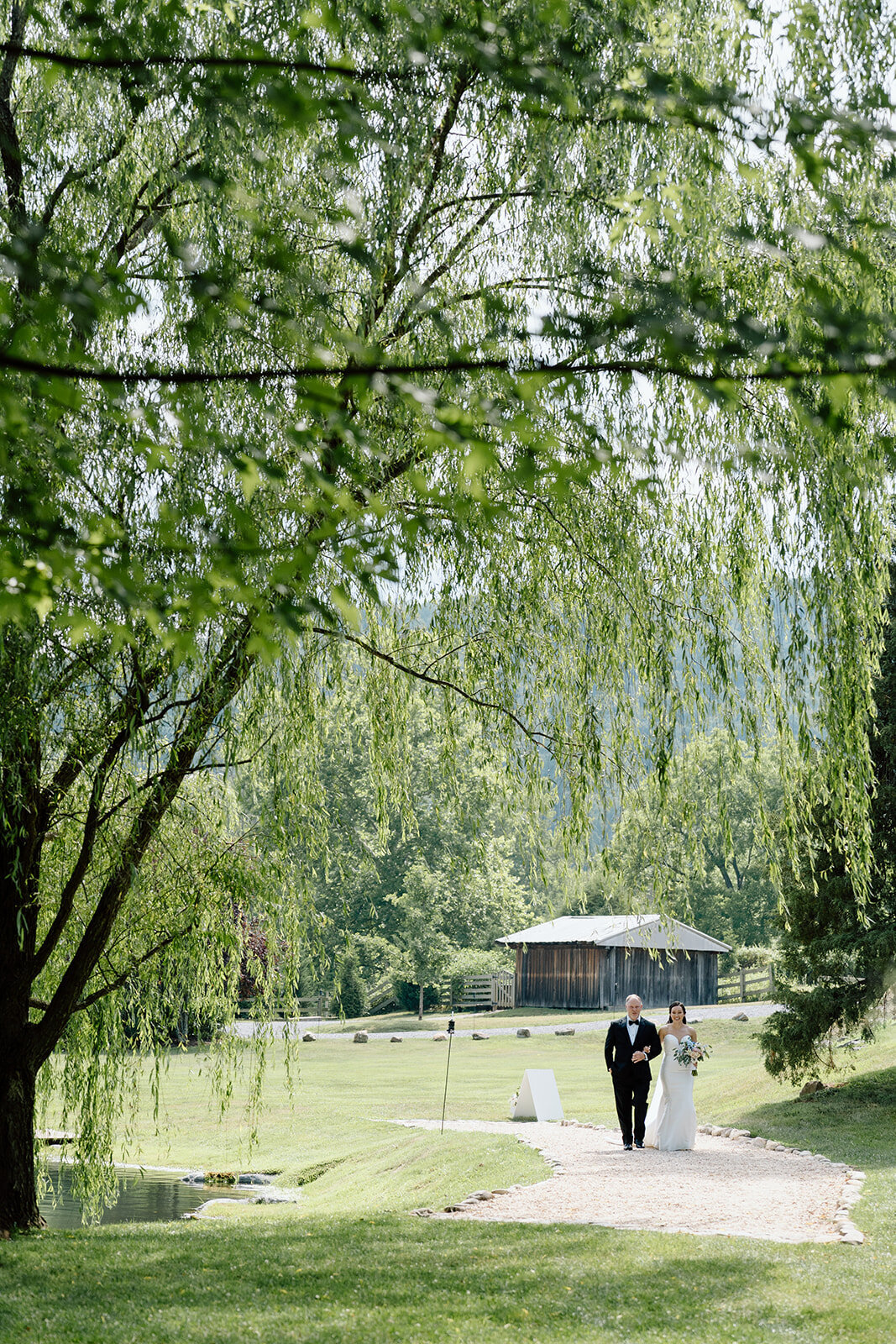 big-spring-farm-wedding-ashley-johnny-30
