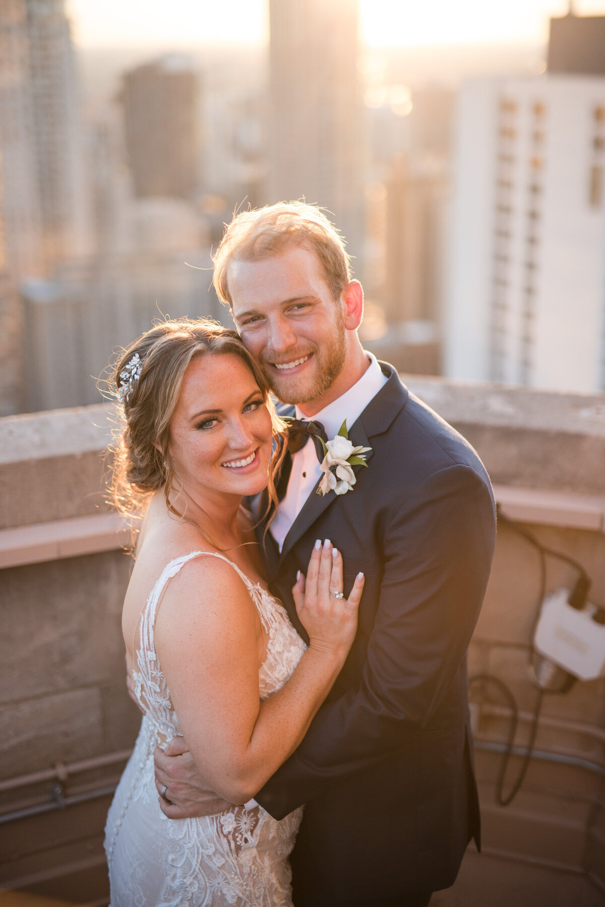 93Intercontinental-Chicago-Hotel-Wedding-Photos-Lauren-Ashlely-Studios