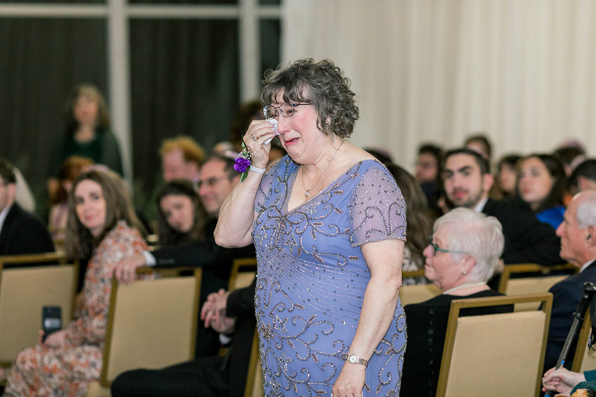 Eliana-Melmed-Photography-Chicago-LosAngeles-Jewish-WeddingPhotography-Chuppah-00084