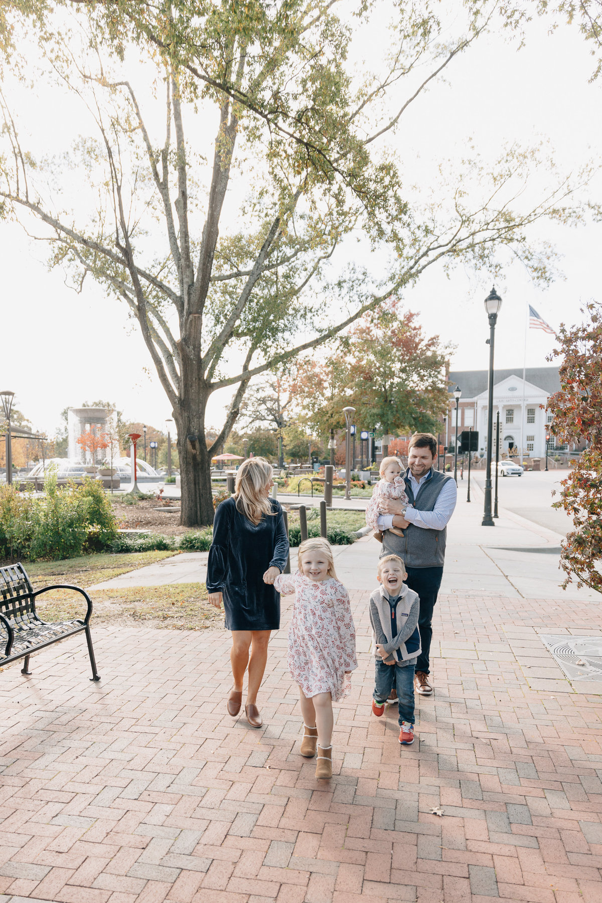 family-photos-in-downtown-cary-NC-4807