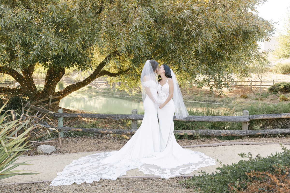 PERRUCCIPHOTO_NELLA_TERRA_CELLARS_WEDDING_29