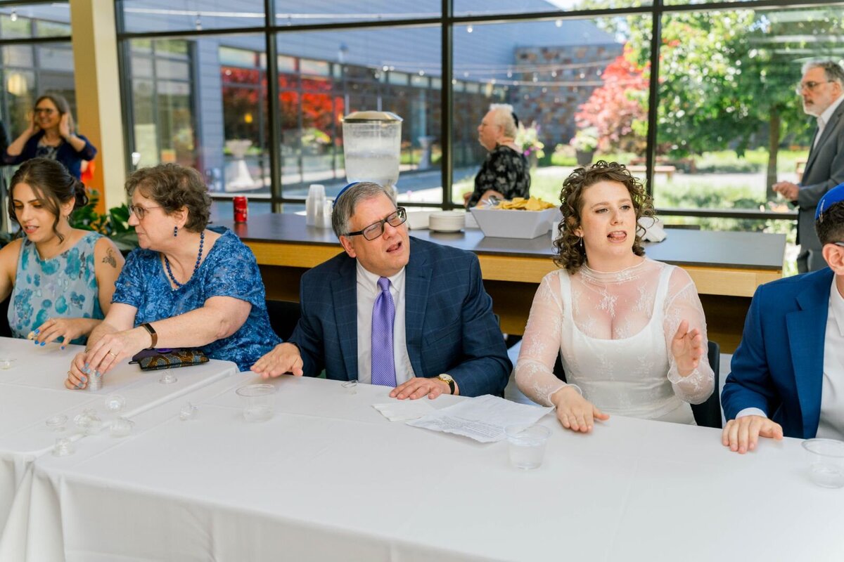 Eliana-Melmed-Photography-Chicago-LosAngeles-Jewish-WeddingPhotography-ShulaNoah-Tisch-00063