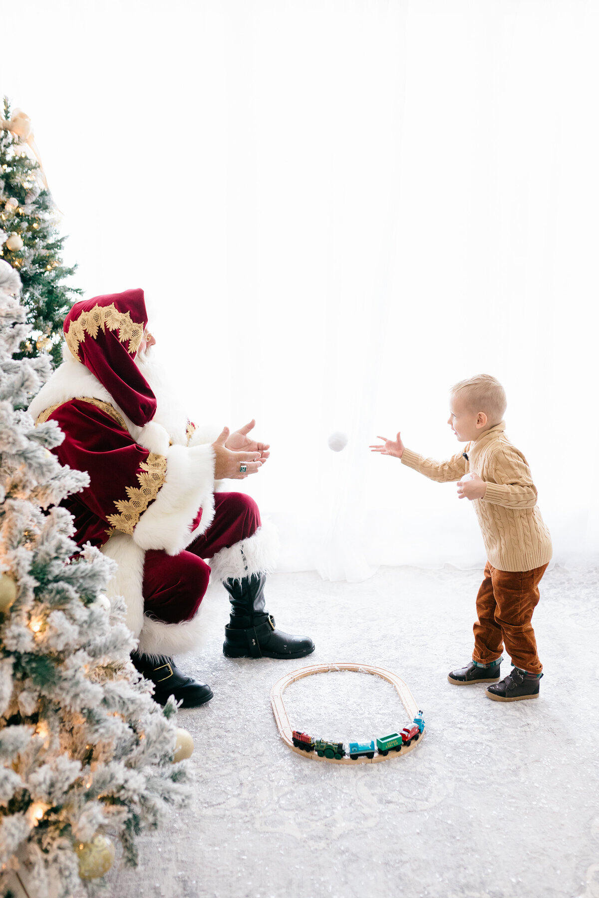 AllieBlaylockPhotographySanta34resized