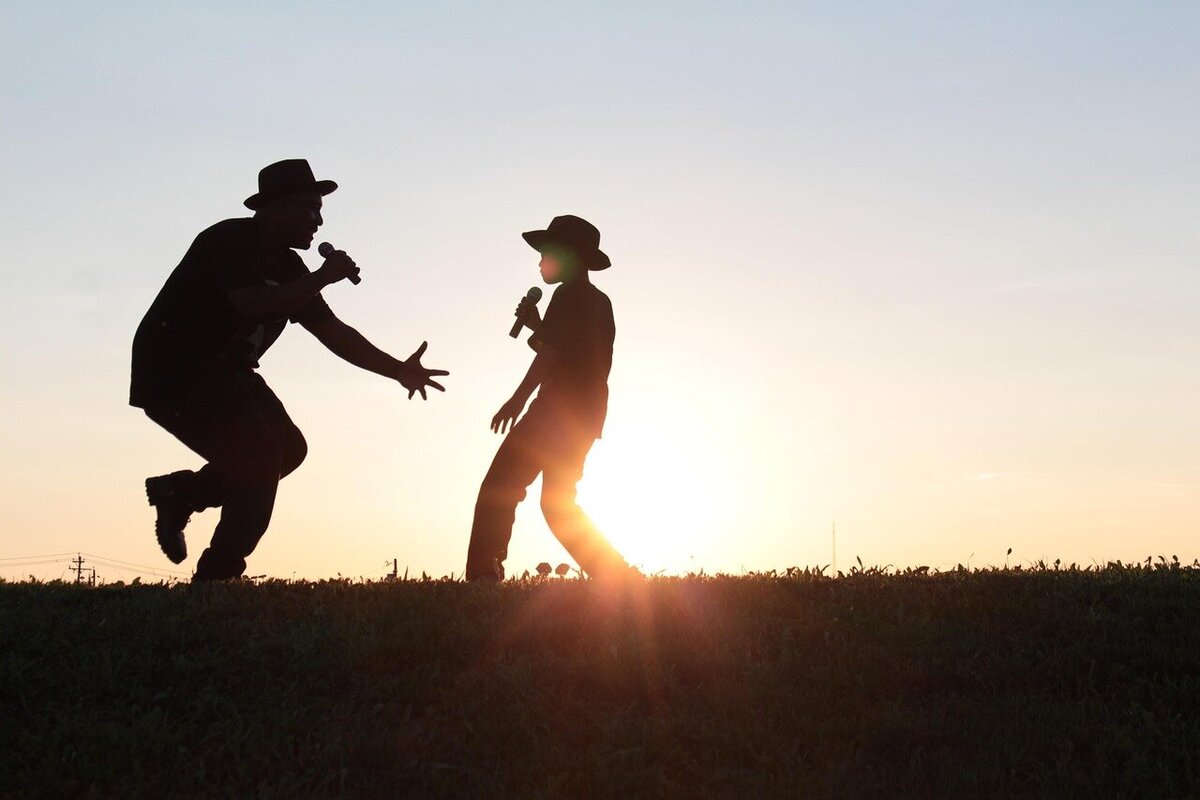 father-and-son-3315817_1280