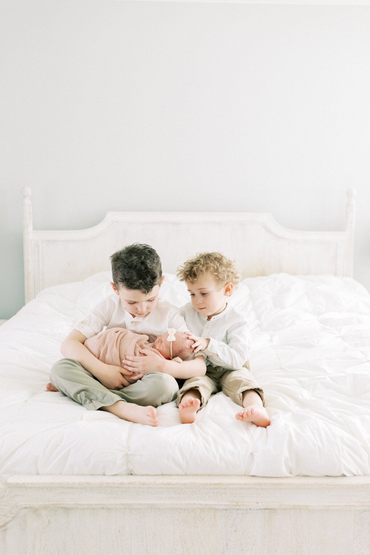 Milwaukee family newborn photography