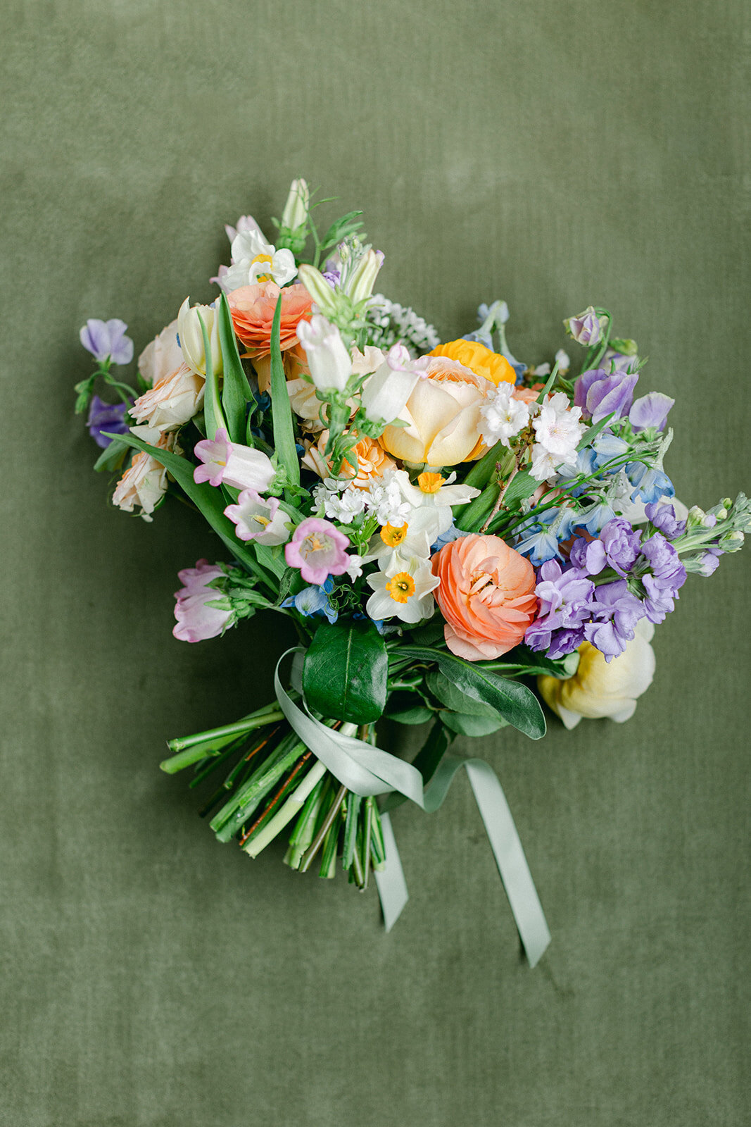 Meg Lee is a luxury Pittsburgh wedding photographer specializing in timeless, editorial, and heartfelt wedding photography for modern couples.