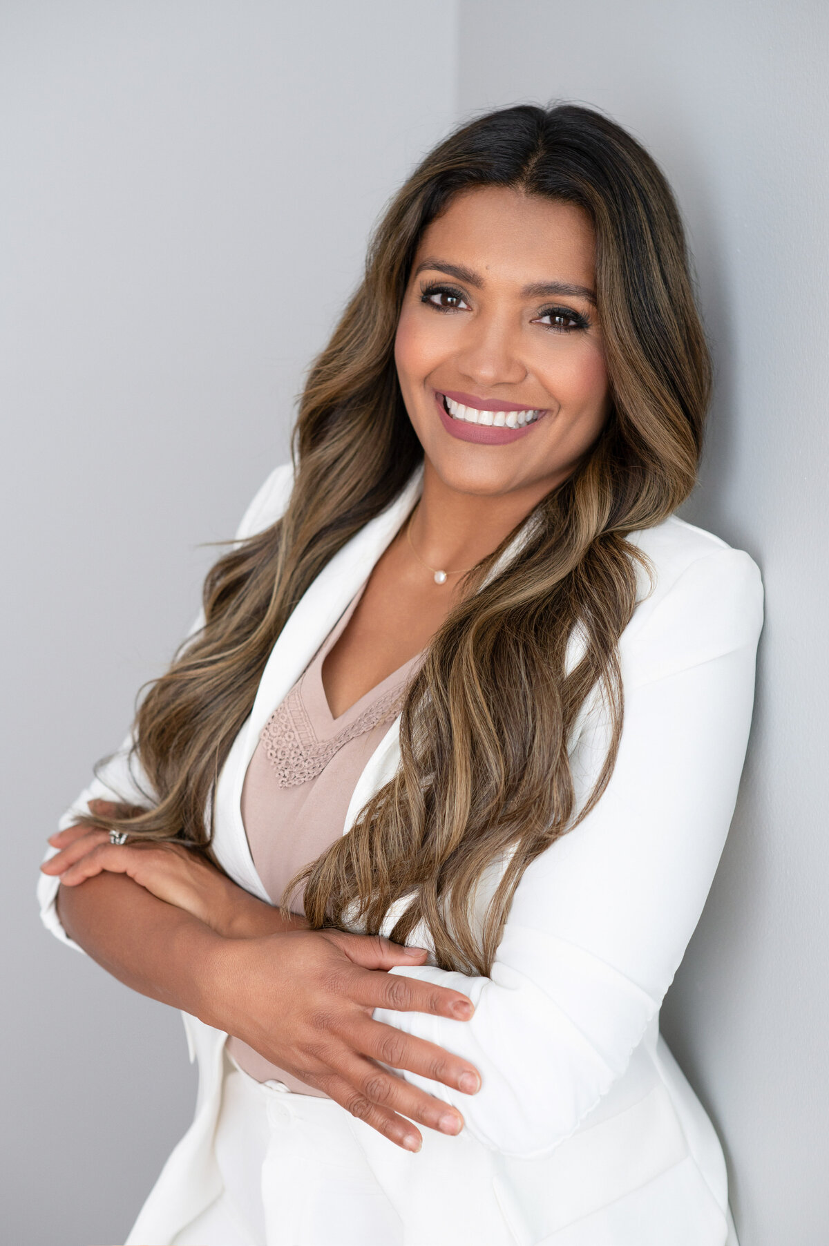 Modern branding portrait for Orlando entrepreneur - Khim Higgins Photography