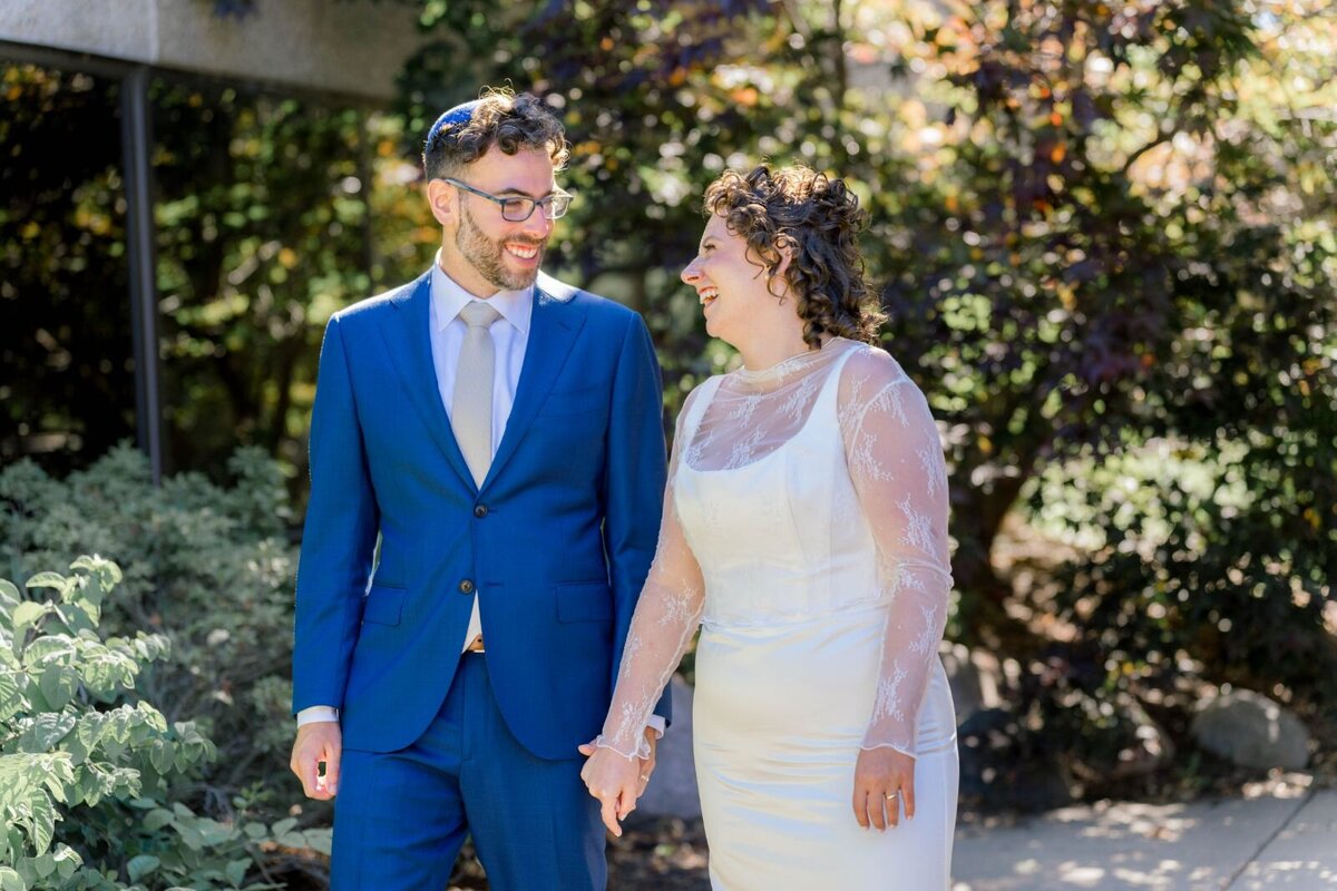 Eliana-Melmed-Photography-Chicago-LosAngeles-Jewish-WeddingPhotography-ShulaNoah-CouplesPortraits-00108