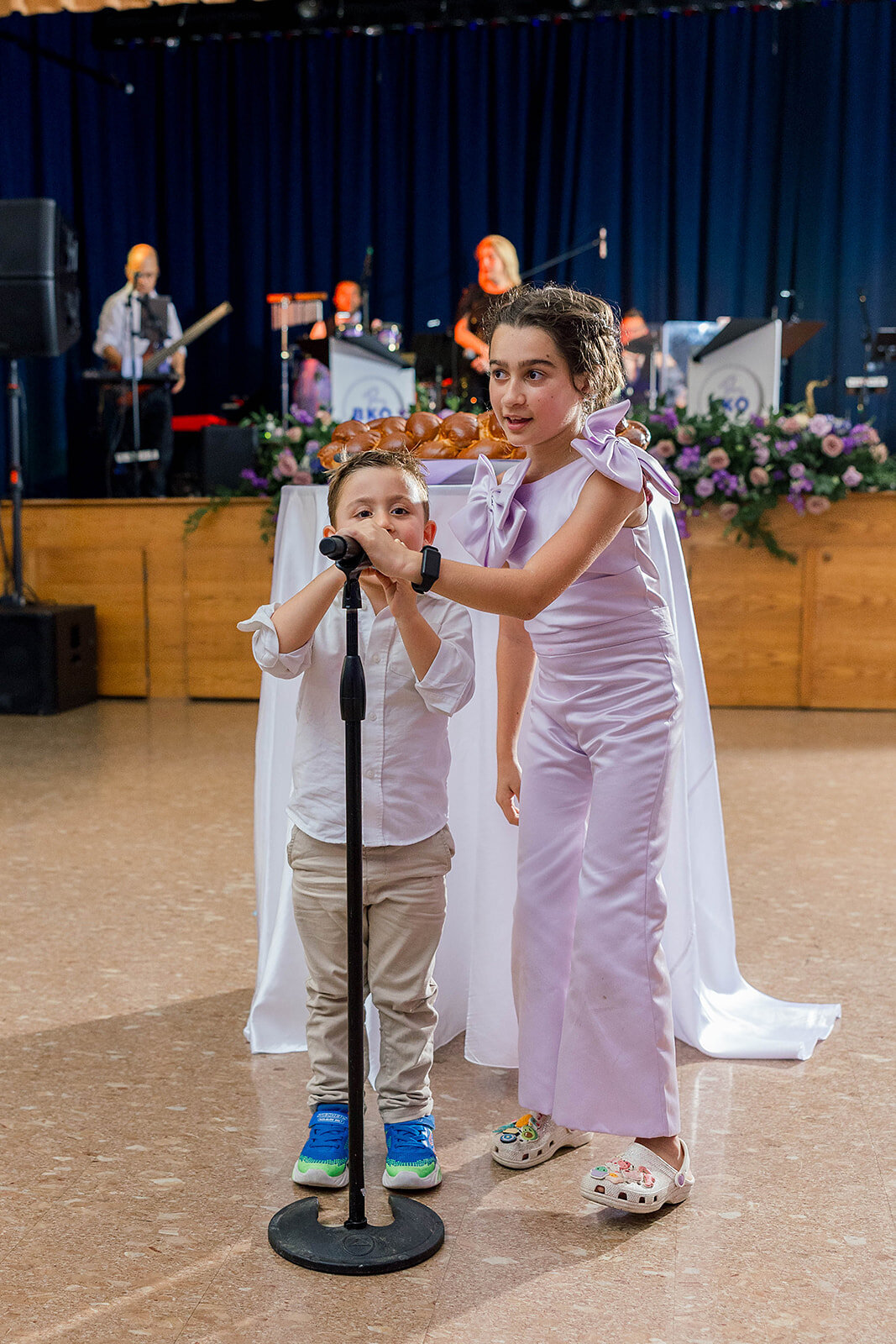 Eliana-Melmed-Photography-Chicago-LosAngeles-Jewish-WeddingPhotography-ElianaSklar-DanceFloor-00033