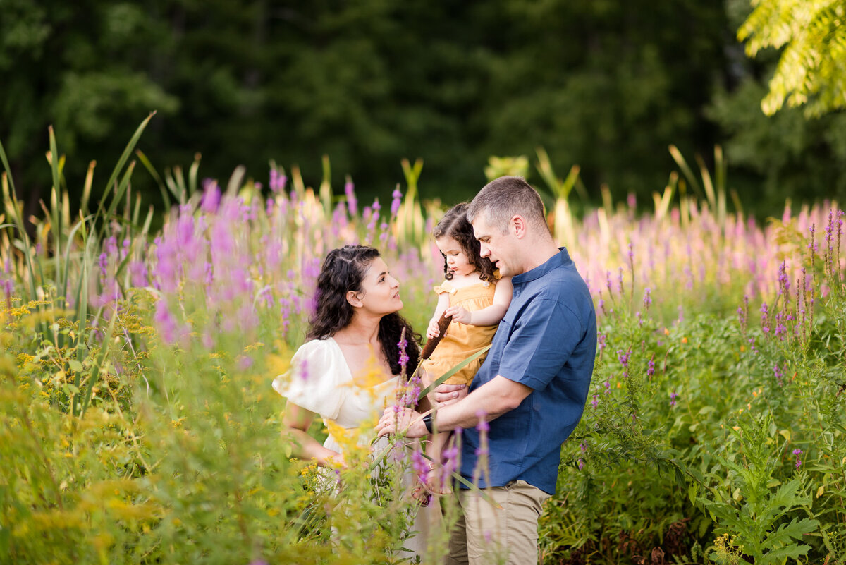 Boston-family-photographer-bella-wang-photography-Lifestyle-session-outdoor-wildflower-42