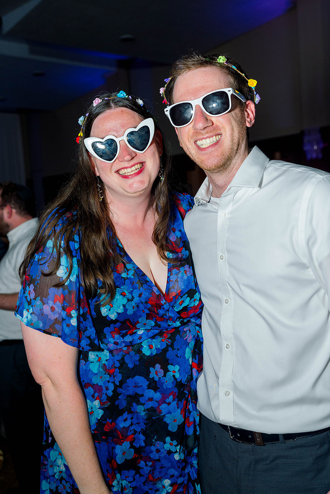Eliana-Melmed-Photography-Chicago-LosAngeles-Jewish-WeddingPhotography-ElianaSklar-Sunglasses-00041