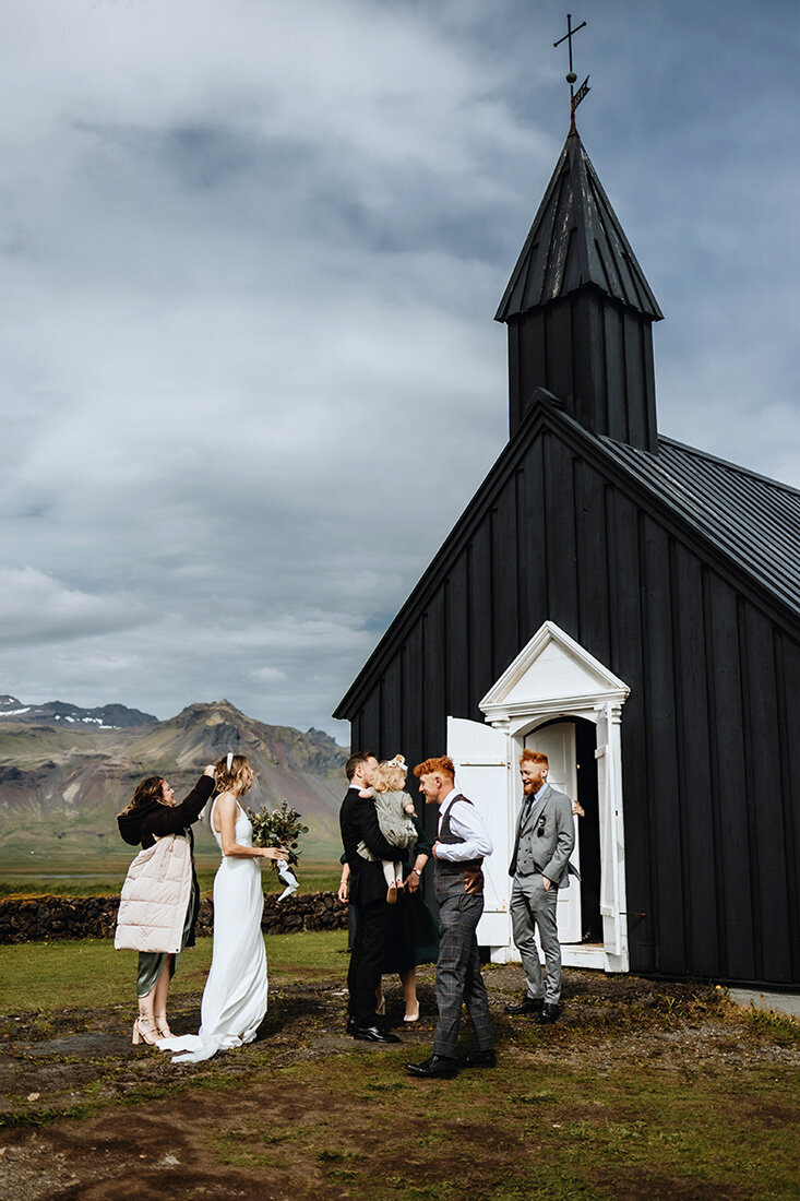 Best_Local_Iceland_Elopement_Photographer_and_Planner-257