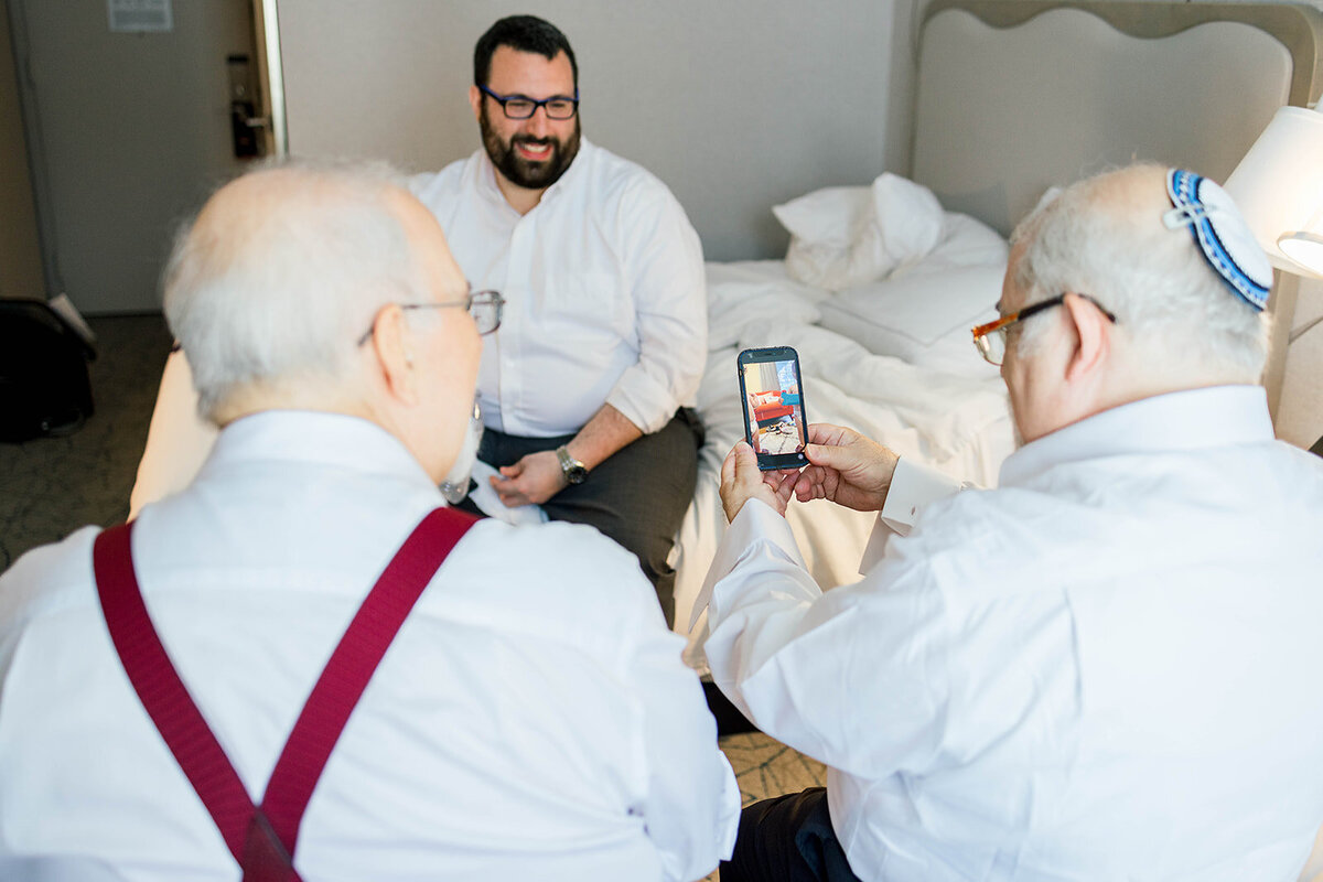 Eliana-Melmed-Photography-Chicago-LosAngeles-Jewish-WeddingPhotography-ElianaSklar-SklarReady-00050