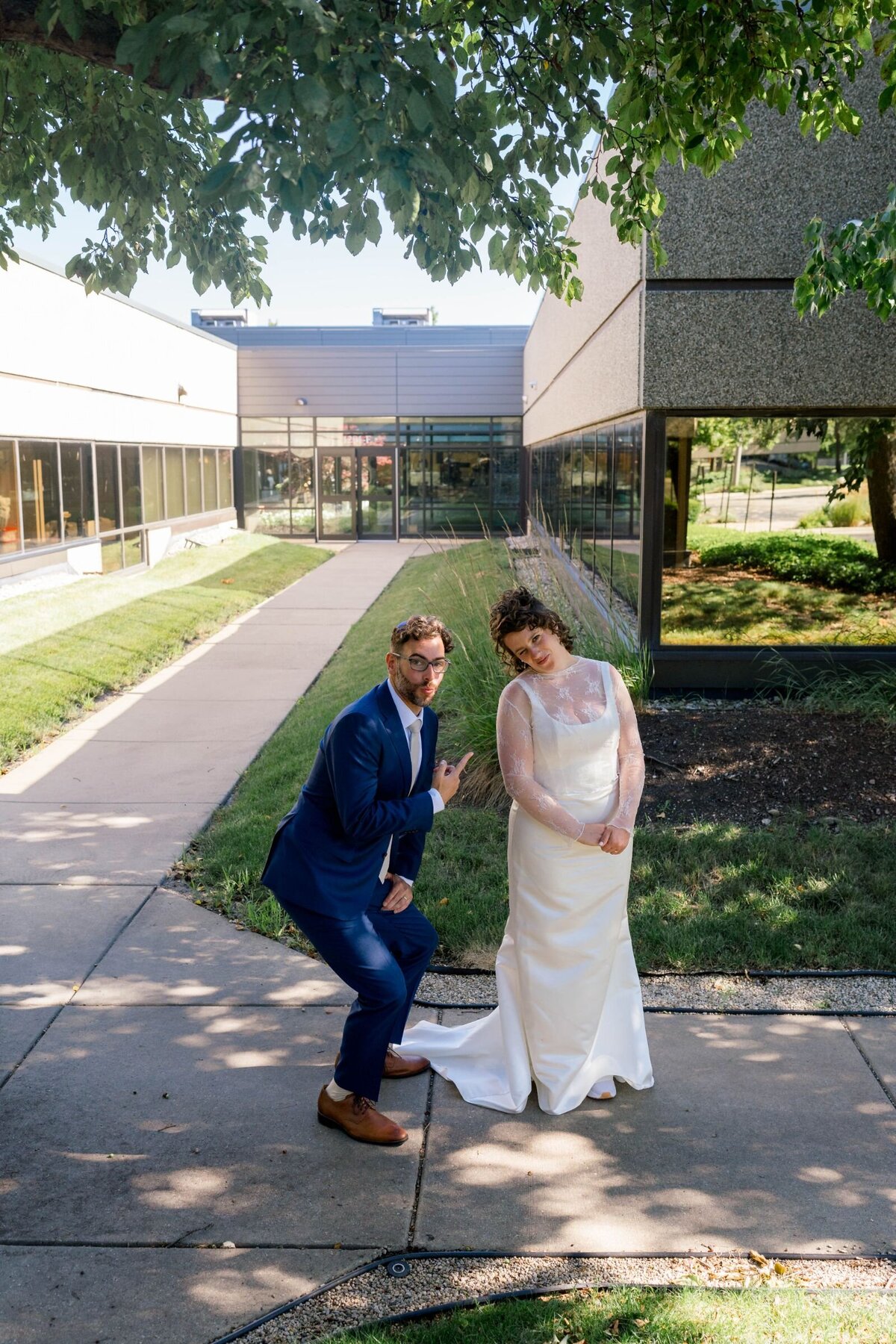 Eliana-Melmed-Photography-Chicago-LosAngeles-Jewish-WeddingPhotography-ShulaNoah-CouplesPortraits-00016