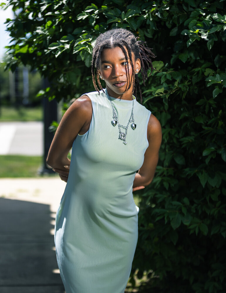 bold senior portraits