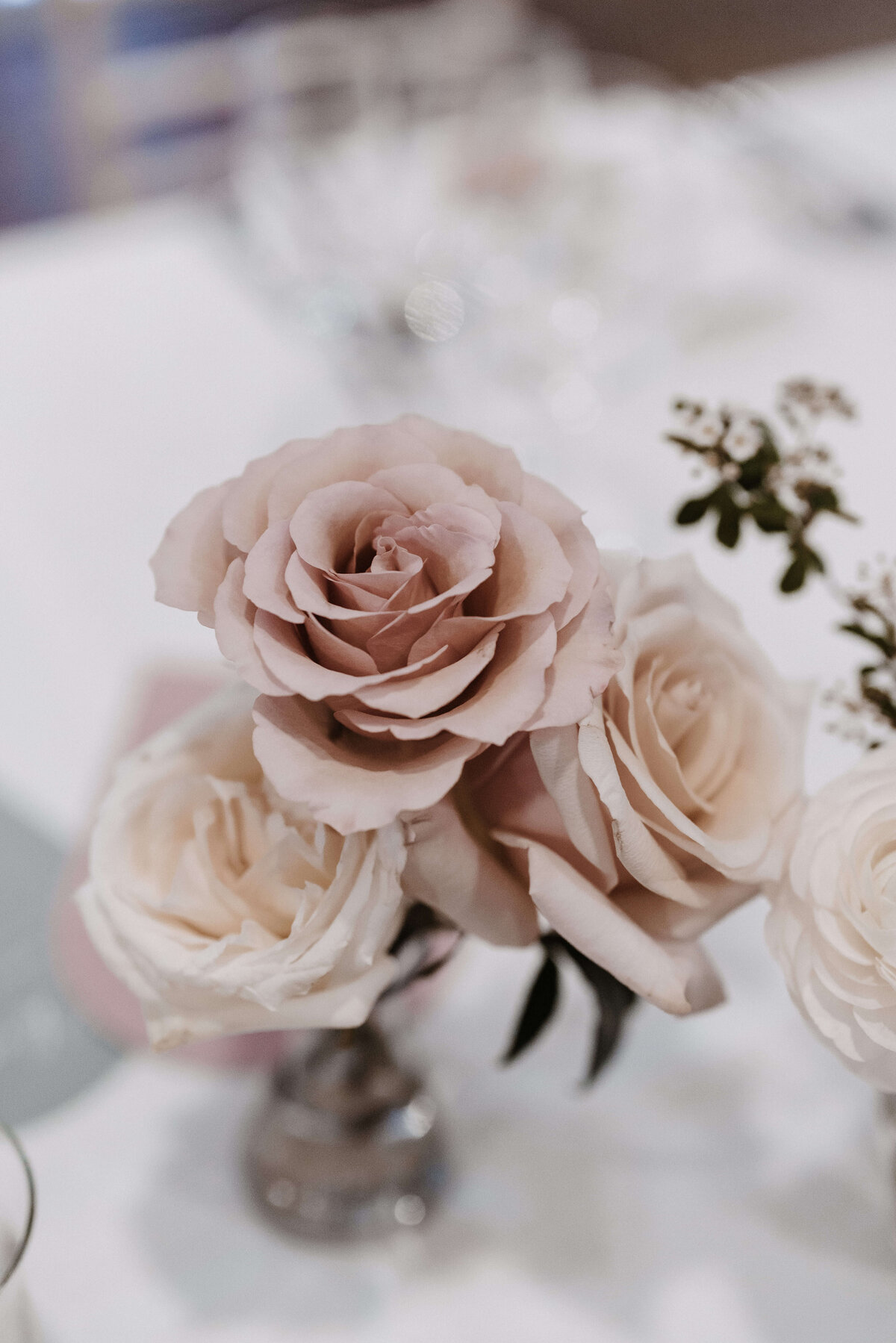Pesh-Flowers-London-Wedding-Florist-The-Brewery-London24