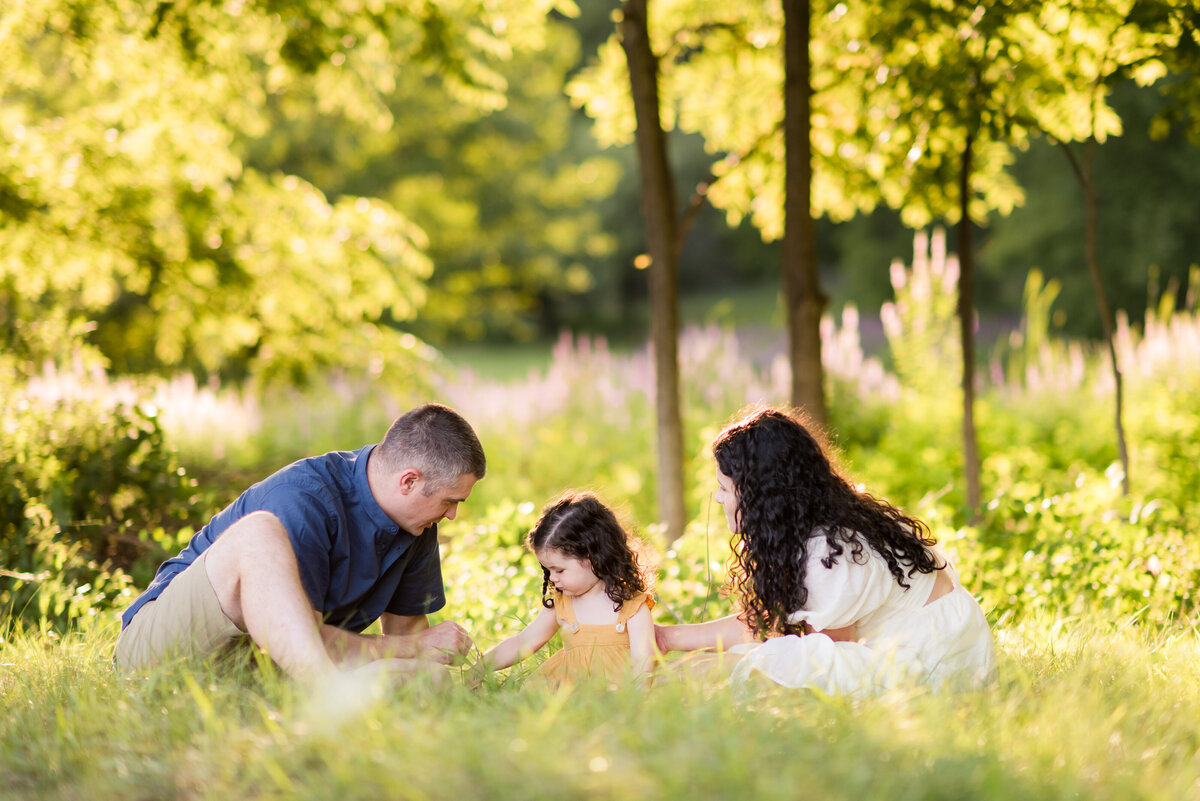 Boston-family-photographer-bella-wang-photography-Lifestyle-session-outdoor-wildflower-32