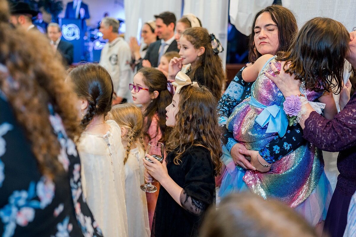 Eliana-Melmed-Photography-Chicago-LosAngeles-Jewish-WeddingPhotographer-CarmiKalman-Shtick-00039