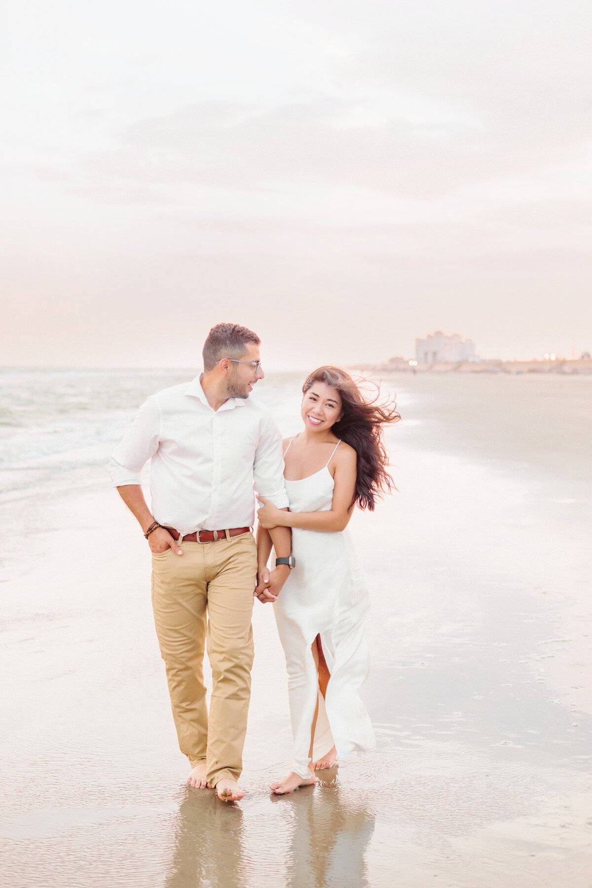 engagement-pictures-on-the-beach (6)