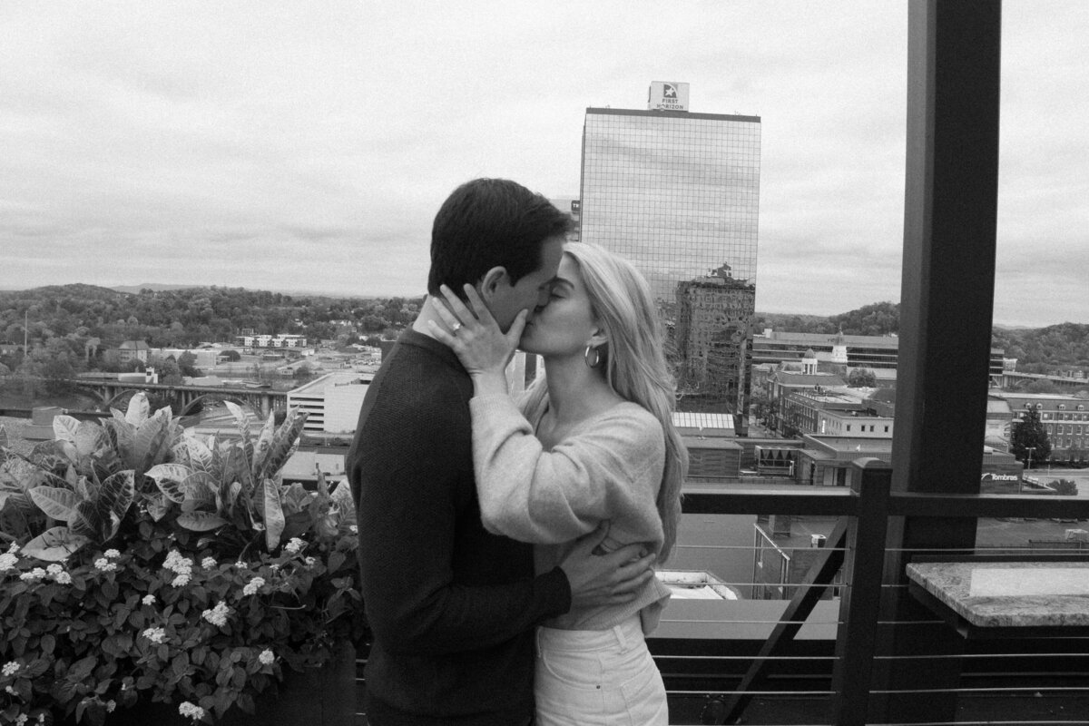 Makayla_Dom_Engagement_Downtown_Knoxville_Abigail_Malone_Photography-9